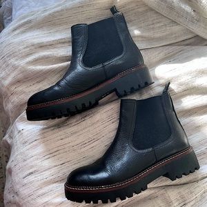 NORDSTROM- Miller Water Resistant Chelsea Boot